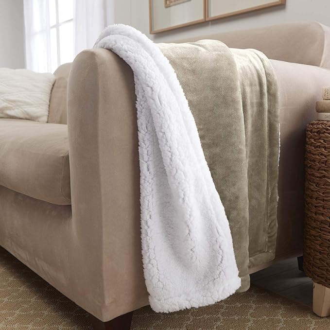 Genteele Sherpa Throw Blanket Super Soft Reversible Ultra Luxurious Plush Blanket, 40 x 50 inches, Taupe/White