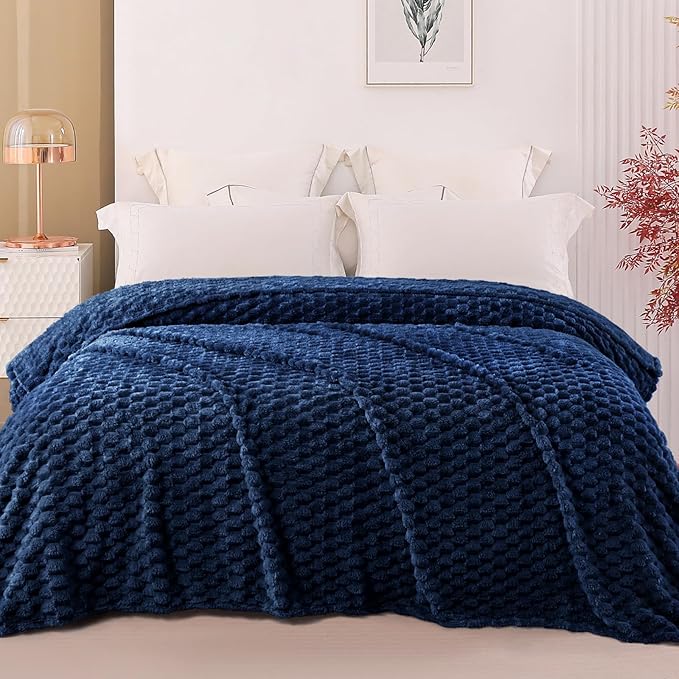 Exclusivo Mezcla Fleece Twin Blanket for Bed, Extra Large Fuzzy Navy Blue Bed Blankets, Soft Cozy Plush Sofa Throws for All Seasons, 90x66 Inches