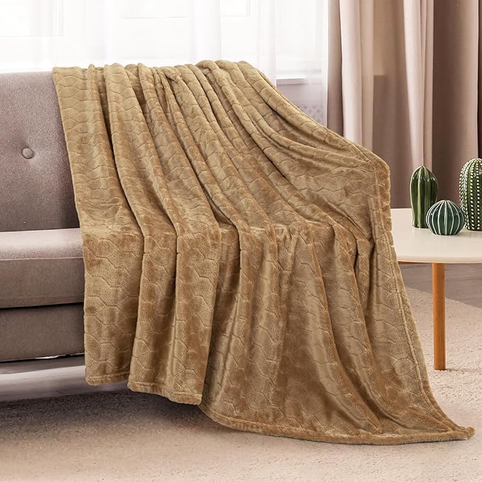 TOONOW Fleece Bed Blanket King Size 90x108 inches, Super Soft Fluffy Fuzzy Plush Blanket Geometric Pattern Cozy Microfiber Flannel Blankets for Couch, Bed, Sofa, Camel