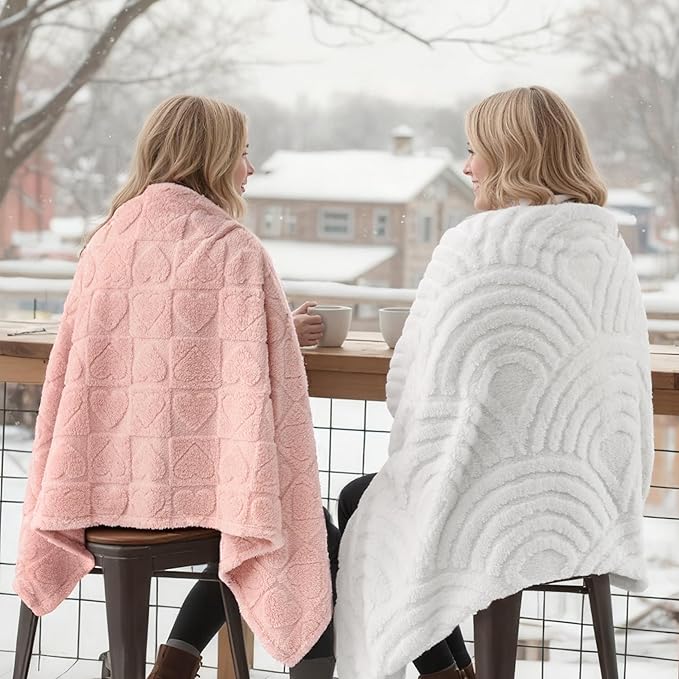 Joiedomi Throw Blanket for Couch, Soft Pink Fleece Blankets Gifts for Women Mom Girls, 280GSM Cozy Cute Soft Throw Home Room Decor Aesthetic Gifts 50x60 Inches