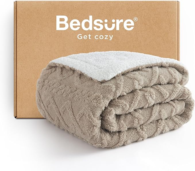 Bedsure Sherpa Fleece Throw Blanket for Couch - Soft Fluffy & Cozy Cable Jacquard Tufted Throw Blankets for Women Gift, Thick Warm Blanket for Winter and All Seasons, Beige, 50x60 Inches