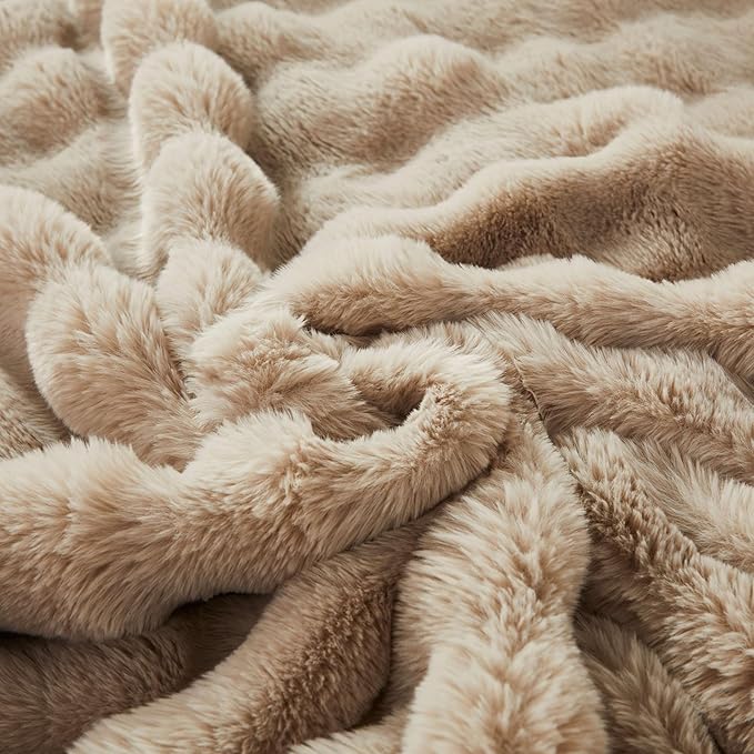Faux Fur Throw Blanket for Couch Cozy Fuzzy Soft Plush Thick Fluffy Fleece Bubble Blanket for Sofa Bedroom Living Room, 63x79 Inches Camel