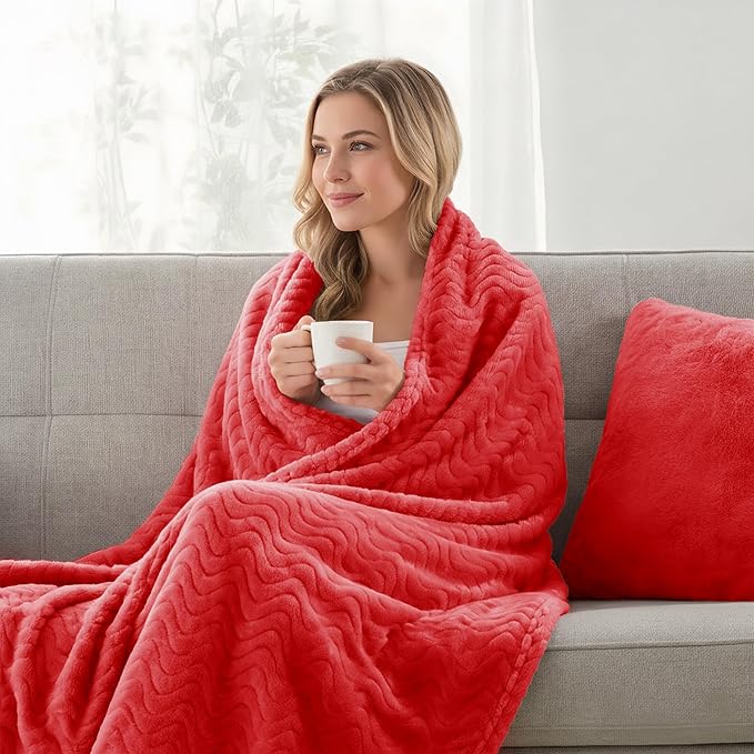 Exclusivo Mezcla Soft Fleece Throw Blanket for Couch, Cozy Lightweight Blankets with Decorative Wave Textured Suitable for All Season Use, Red, 50x70 Inches