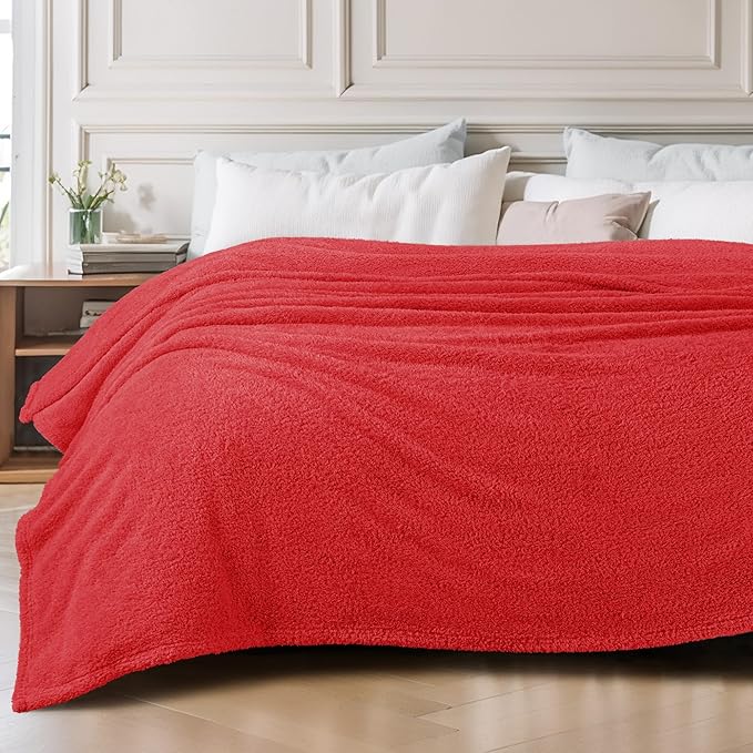 Exclusivo Mezcla Fleece Bed Blankets Queen Size, Ultra Soft, Lightweight and Fuzzy Red Blanket for Women, Home Decor, 90x90 Inches