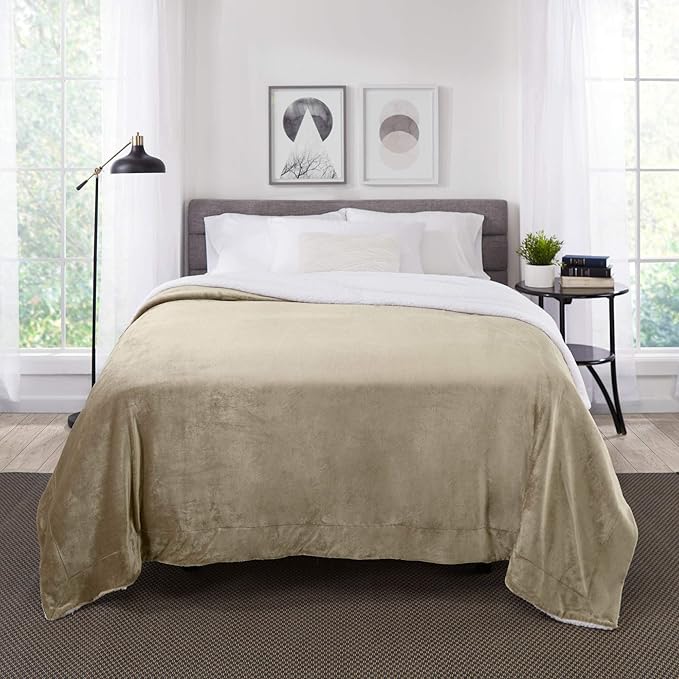 Genteele Sherpa Throw Blanket Super Soft Reversible Ultra Luxurious Plush Blanket, 102 x 90 inches, Taupe/White
