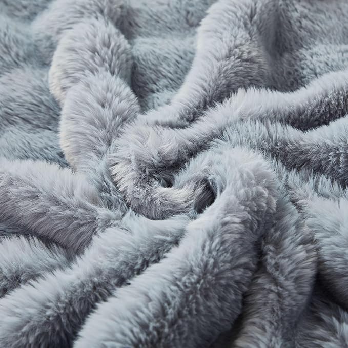 Faux Fur Throw Blanket for Couch Cozy Fuzzy Soft Plush Thick Fluffy Fleece Bubble Blanket for Sofa Bedroom Living Room, 63x79 Inches Light Grey