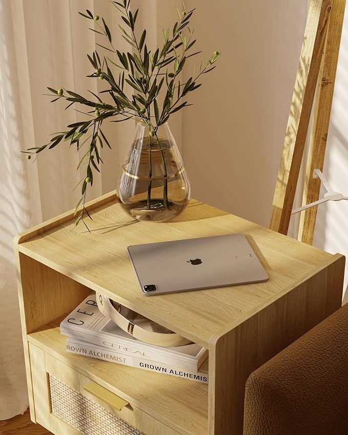 Nightstand,Modern Bedside Table with Storage Drawer and Open Wood Shelf, Accent Night Stand with Solid Wood Legs for Living Room, Bedroom and Small Spaces,Easy Assembly (Oak-Rattan)