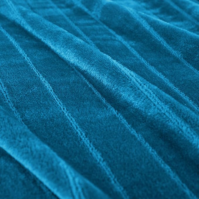 Extra Large 120x138 Inch Giant Soft Cozy Fleece Blanket, Huge Oversized Seamless King 3D Jacquard Decorative California King Blanket for Bed, Couch, Travel - Striped Teal