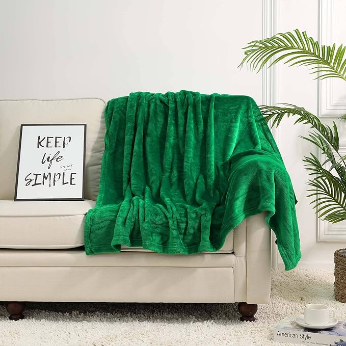NANPIPER Fleece Blankets, Super Soft Flannel Fuzzy Blanket for Couch, Luxury Cozy Lightweight Microfiber Dog Blanket-Throw Size,Emerald Green