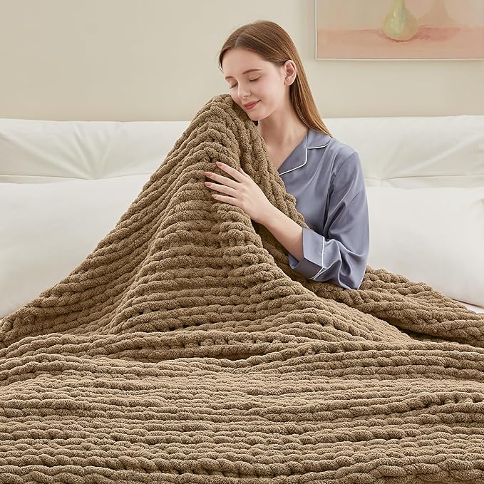 Chunky Knit Throw Blanket, 50''*60'' Knitted Throw Chenille Yarn for Bed Couch, Handmade Light Brown Crochet Big Thick Blanket, Machine Washable Cute Comfy Blanket for Home Decor