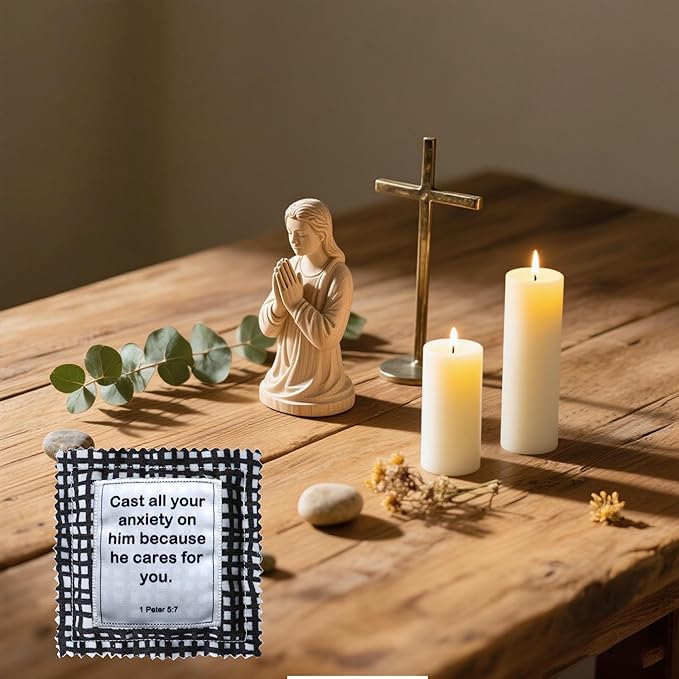 Mini Prayer Quilt with Cross Inside Vintage Pocket Scripture Prayer Quilt Squares Sympathy Christian Gifts for Women Pastor Appreciation Father's Day Graduates Gifts (Scripture 6 Pack)