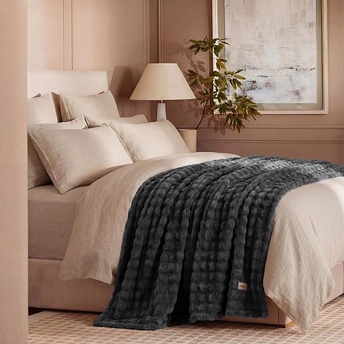 Bedsure 3D Fleece Bubble Blanket - GentleSoft Grey King Blanket for Sofa Bed Room Decor - Luxury Soft Cozy Gifts for Women, Lightweight, All Seasons, Dark Grey, 108"×90"