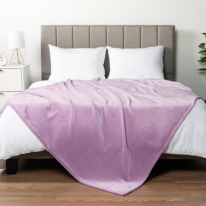 PAVILIA Light Purple Fleece Throw Blanket for Couch, Lavender Lilac Soft Fuzzy Flannel Throw for Sofa, Luxury Plush Microfiber Bed Blanket, Cozy Home Decorative Velvet Gift Blanket, 50x60