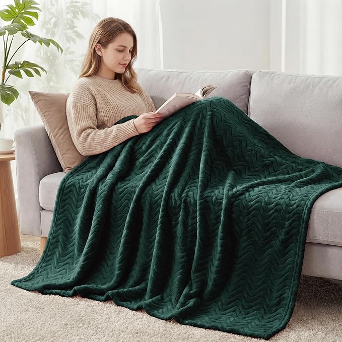 Exclusivo Mezcla Fleece Throw Blanket for Couch, Cozy Lightweight Blankets for All Season, Decorative Giftable Fuzzy Plush Wave Textured Throws for Women, Men, Forest Green, 50x70 Inches