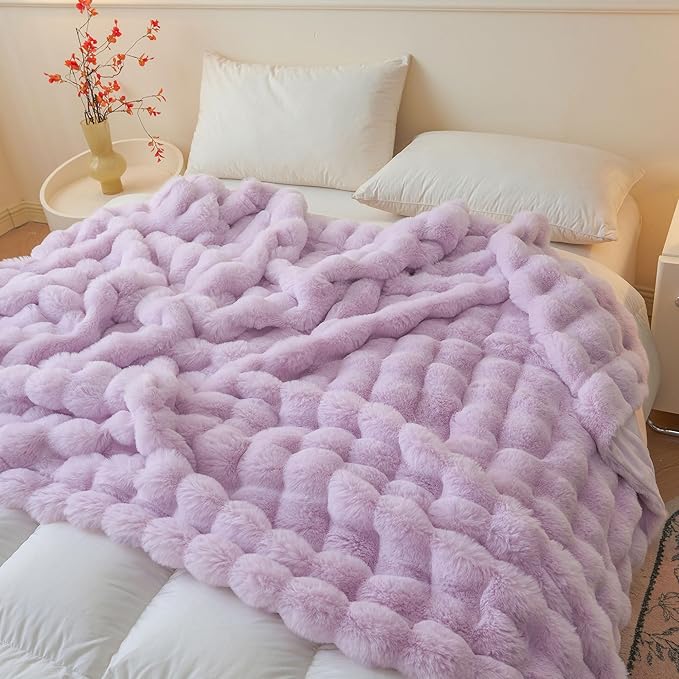 LIFEREVO Fluffy Faux Rabbit Fur Bubble Blanket, Plush Shaggy Throw for Couch Sofa, Cozy Furry Light Purple Bed Blanket Adult Kids Girls, Aesthetic Fuzzy Throw for Bedroom Living Room, 60x90, Lavender