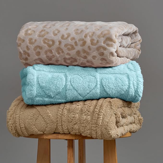 Joiedomi Throw Blanket for Couch, Soft Fleece Blankets Gifts for Women Mom Girls, 280GSM Cozy Cute Soft Throw Home Room Decor Aesthetic Gifts 50x60 Inches