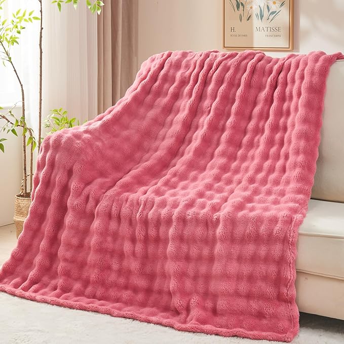 NEWCOSPLAY King Blanket for Couch Coral Pink Super Soft Flannel Fleece 3D Bubble Lightweight Bed Blanket All Season Use (Coral Pink, King(90"x110"))