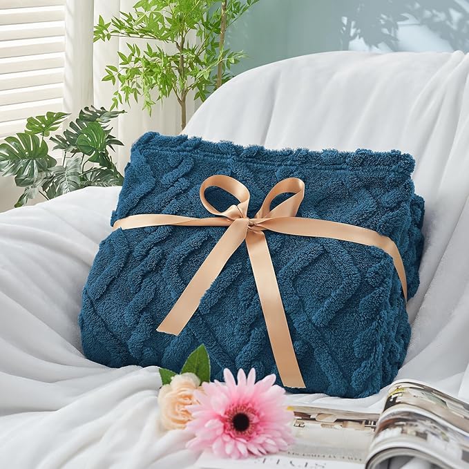 KMUSET Navy Fleece Throw Blanket 50 x 60 Inches,Super Soft Fuzzy Cozy Blue Blanket for All Season
