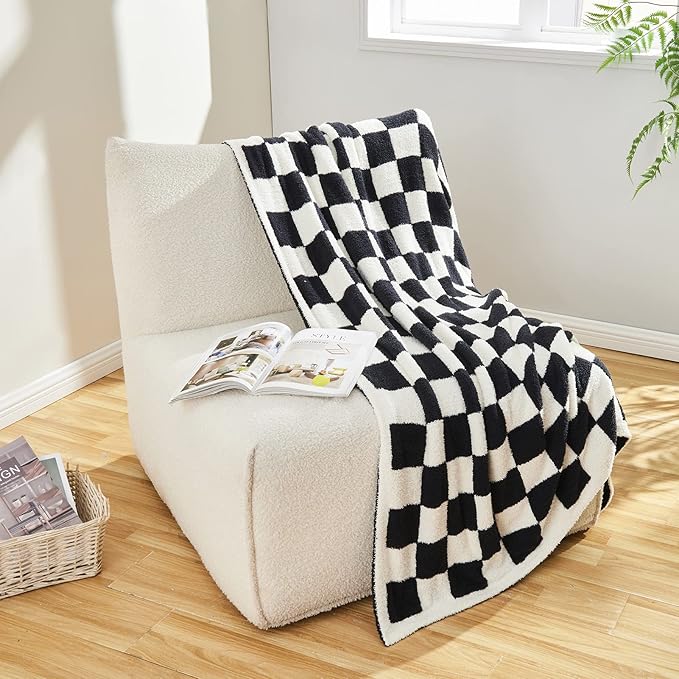CozeCube Super Soft Fullfy Microfiber Reversible Knitted Blankets, Warm Cozy Fuzzy Plush Throw, Black and White Checkered Throw Blanket for Couch Bed Sofa, 50" x 60"