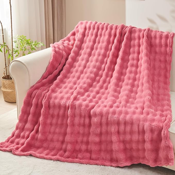 NEWCOSPLAY Twin Blanket for Couch Coral Pink Super Soft Flannel Fleece 3D Bubble Lightweight Bed Blanket All Season Use (Coral Pink, Twin(60"x80"))