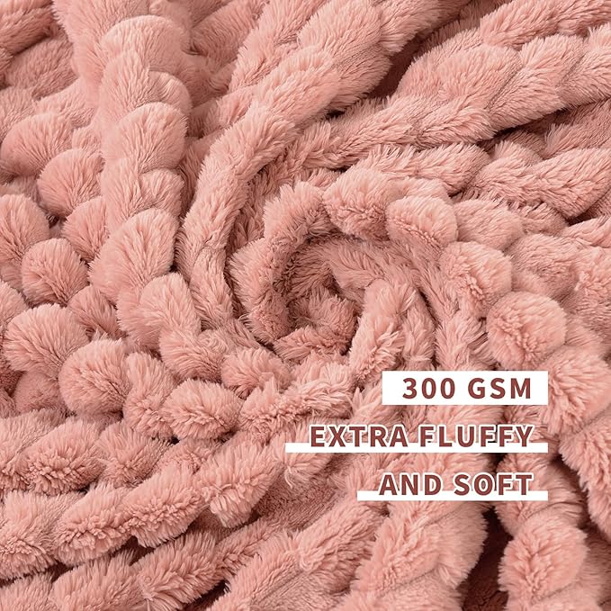 FY FIBER HOUSE Fleece Blanket King Size for Bed 300GSM Super Soft Plush Fuzzy Blankets and Throws for Sofa Couch Office, 90x108 Inches, Pink