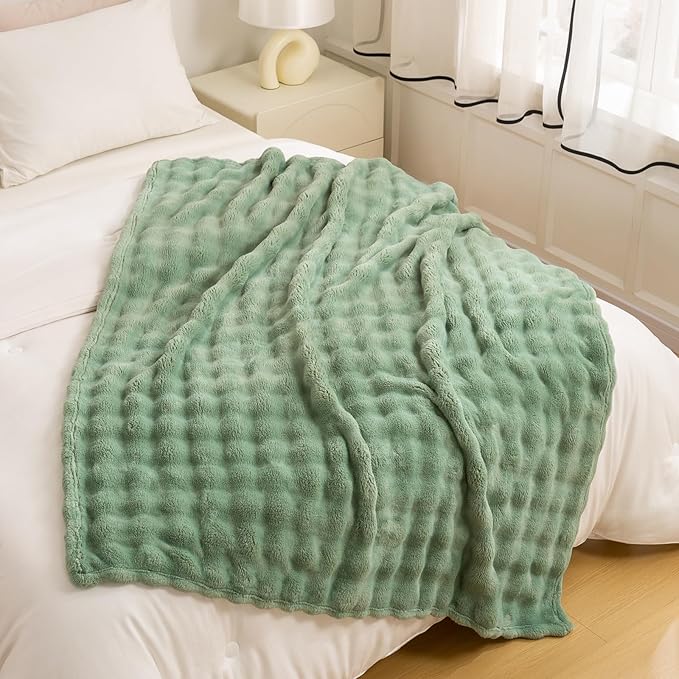 YUSOKI Luxury 3D Bubble Light Weighted Queen Blanket 4.7lb,All Ages,Home Decoration, (Sage Green,90 * 90inches)