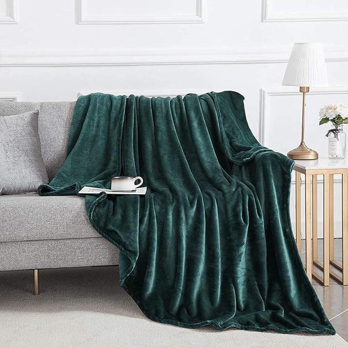 MOONLIGHT20015 Fleece Blanket Twin Size 12 Pack - Soft Cool Fluffy Throw Blanket for Couch & Sofa, Lightweight Luxury 400 GSM Microfiber Bed Blankets and Throws (Twin 60 x 80 Inches, Emerald)