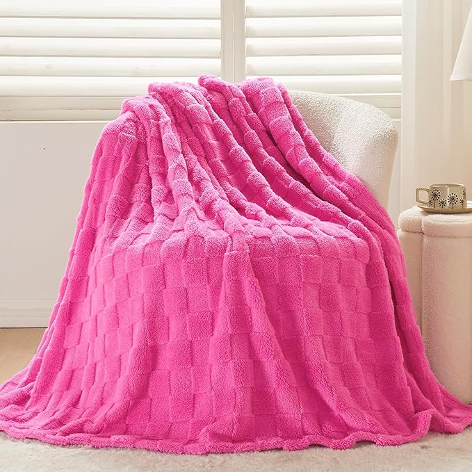 NEWCOSPLAY Super Soft King Blanket Hot Pink Premium Silky Flannel Fleece 3D Checkered Lightweight Bed Blanket All Season Use (Hot Pink Checkered, King(90"x110"))