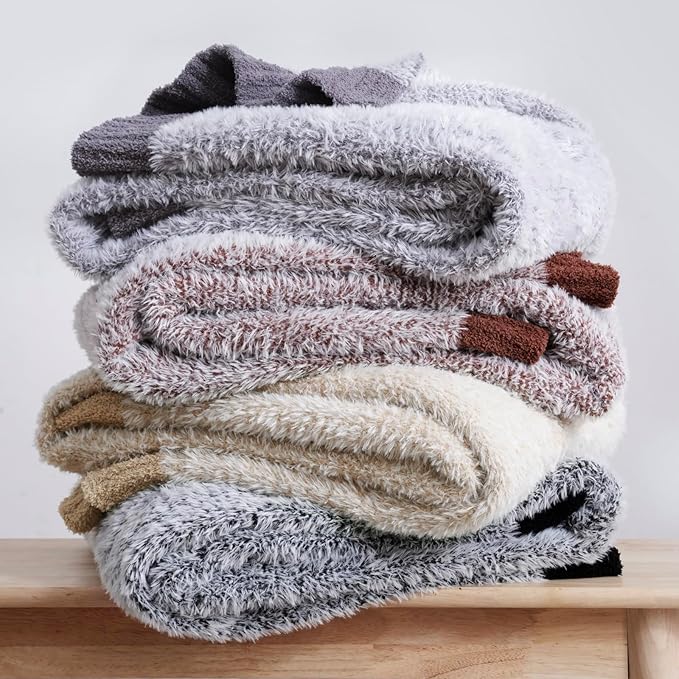 Amélie Home Knit Throw Blanket for Couch, Super Soft Fuzzy Cozy Throw, Giftable Knitted Blanket for Women Men, Birthday, Sofa Bed Living Room Decor, 60" x 80", Heather Black