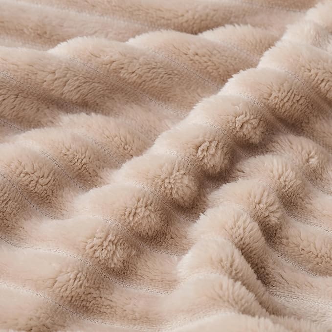 Bnuitland Fleece Throw Blanket, 300GSM Soft Warm Cozy Fluffy Throw for Babys & Pets, Stripe Pattern, All Season Sofa Bed Blanket for Home Decor, Light Camel 50"x70"