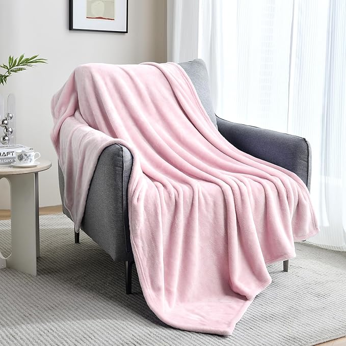SOCHOW Flannel Fleece Blanket Twin Size, All Season Lightweight Super Soft Cozy Blanket for Bed or Couch, Light Pink, 60x80 inches