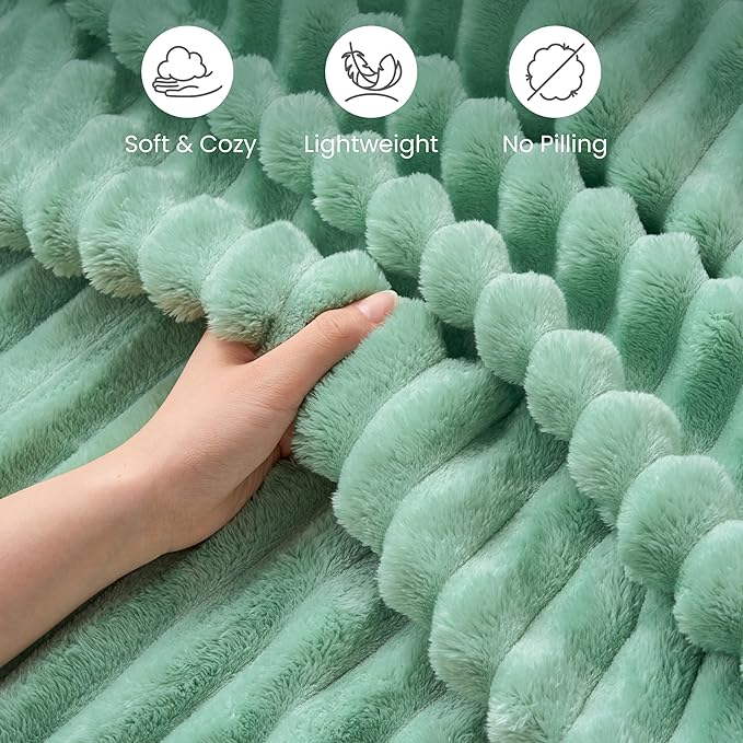 Joiedomi Sage Green Throw Blanket for Couch, Soft & Warm Sage Green Fleece Blankets Gifts for Women Mom, Cozy Cute Throw 50x60 Inches