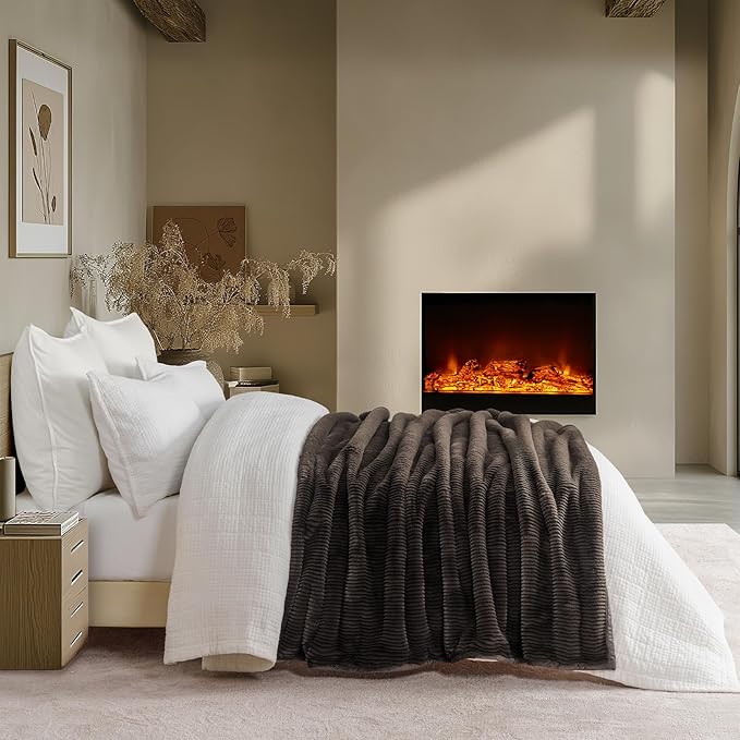EVERGRACEHOME Ultra Soft Faux Fur Throw Blanket for Couch, Luxury Sculpted Texture Faux Rabbit Fur Blanket for Bed, Fluffy Thick Plush Warm Fuzzy Throw, 920GSM (Dark Brown, 60''x80'')