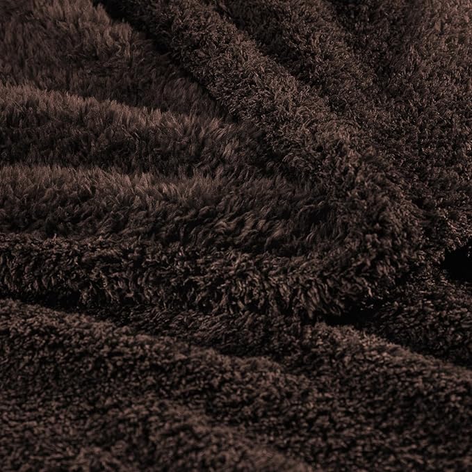 Exclusivo Mezcla Fleece Twin Size Bed Blanket, Ultra Soft, Lightweight and Fuzzy Coffee Blanket for Women, Home Decor, 60x80 Inches