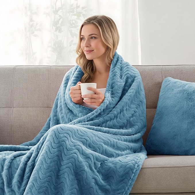 Exclusivo Mezcla Soft Fleece Throw Blanket for Couch, Cozy Lightweight Blankets with Decorative Wave Textured Suitable for All Season Use, Slate Blue, 50x70 Inches