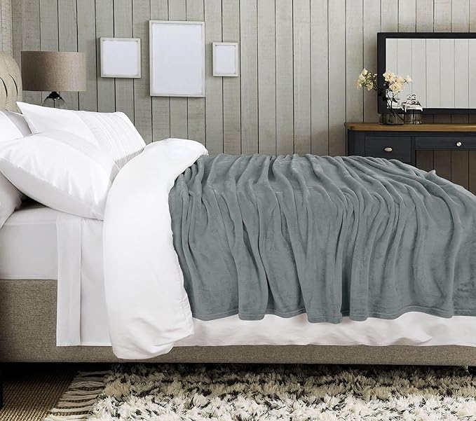 Utopia Bedding Cool Grey Fleece Blanket Twin Size Lightweight Fuzzy Soft Anti-Static Microfiber Bed Blanket (60x80 Inch)
