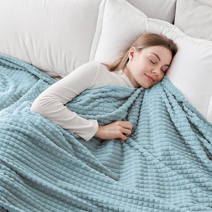 EMME Fleece Throw Blanket Luxury Flannel for Couch Bed Sofa Chairl, Soft, Plush, Warm and Cozy Blanket with Geometric Grid Design (Teal, 60'' x 80'')