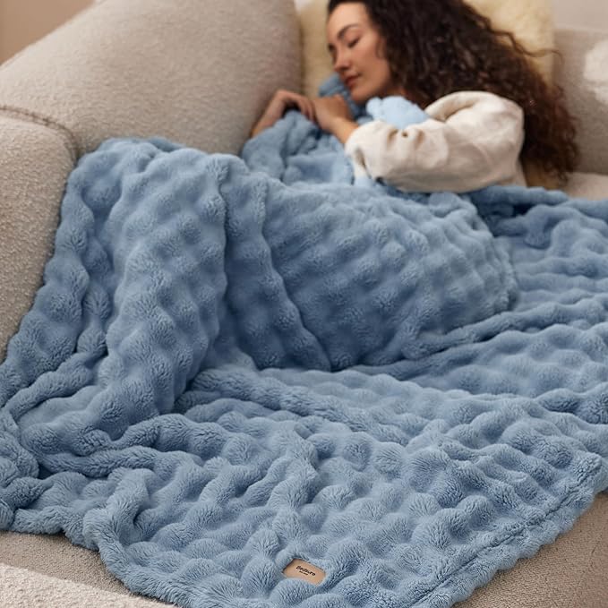 Bedsure 3D Fleece Bubble Blanket for Couch - GentleSoft Blue Twin Blanket for Sofa Bed Room Decor - Luxury Soft Cozy Gifts for Her, Lightweight, All Seasons, Celestial Blue, 60"×80"