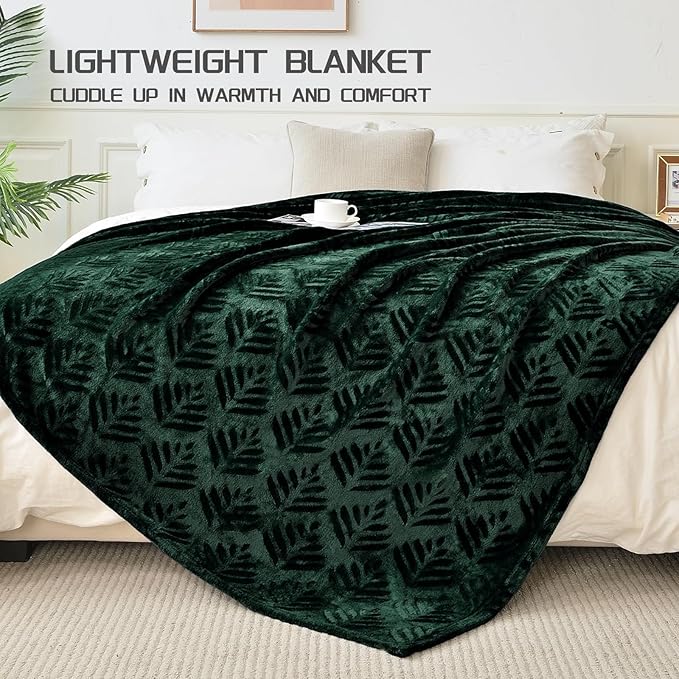 Exclusivo Mezcla Queen Size Fleece Blanket for Bed, Super Soft and Cozy Blankets All Season Use, Leaves Pattern, Plush Fuzzy Lightweight, Forest Green, 90x90 Inch