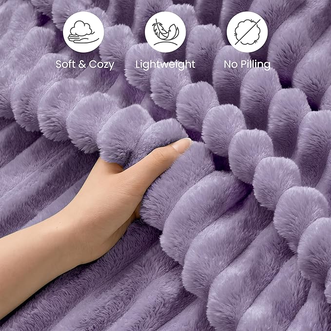 Joiedomi Twin Blanket for Bed, Soft & Warm Purple Fleece Blankets Gifts for Women Mom, Cozy Cute Soft Throw 60x80 Inches