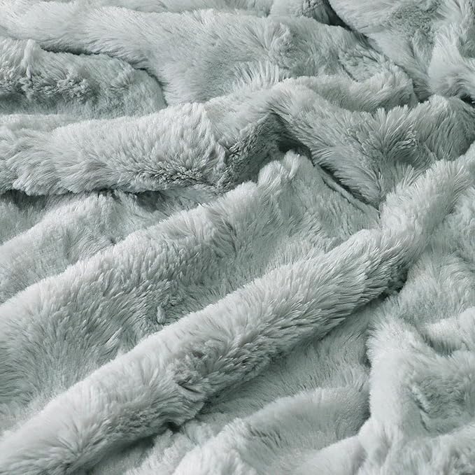 TOONOW Faux Fur Luxury Throw Blanket,Double Side Soft Fluffy Shaggy Fuzzy Blanket for Couch Sofa Bed (Glacier Gray, X-Large Twin Size)