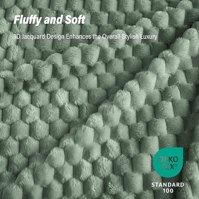 Bnuitland Sage Green Flannel Throw Oversized Blanket (King Size 108X90 inches), 300 GSM Fleece Cozy Warm Soft Home Decor Lightweight Bed Blanket for Adults,Suitable for All Seasons.
