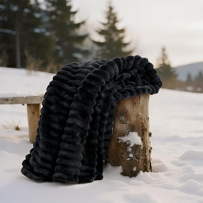 Joiedomi Black Throw Blanket for Couch, Soft & Warm Black Fleece Blankets Gifts for Women Men Mom, Cozy Cute Soft Throw 50x60 Inches