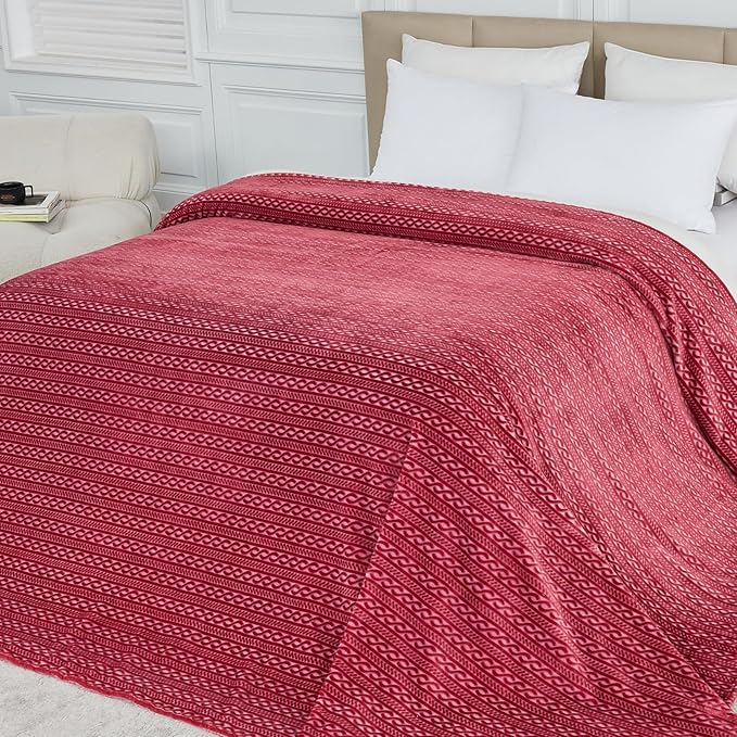 Extra Large Soft Cozy 120x120 Inches Seamless Oversized King Fleece Blanket - Huge 3D Jacquard Decorative 10'x10' California King Blanket for Bed, Sofa, Couch, Travel, Red Chain