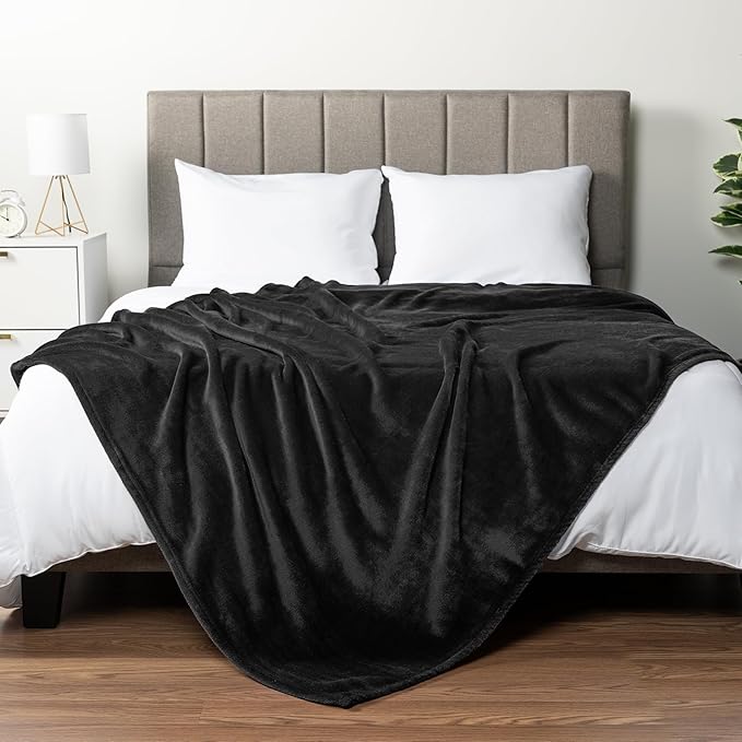 PAVILIA Black Fleece Throw Blanket for Couch Twin Size, Super Soft Fuzzy Flannel Throw for Sofa, Luxury Plush Microfiber Blanket Twin Bed, Home Decorative Velvet Gift Blanket, 60x80