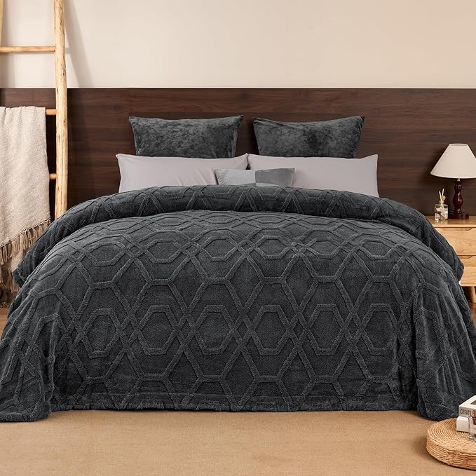 PHF Fluffy Sherpa Fleece Blanket Twin Size for Winter, Warm and Cozy, 510GSM 3D Tufted Shaggy Fleece Blanket for Sofa Bed, Dark Grey, 60"x80"