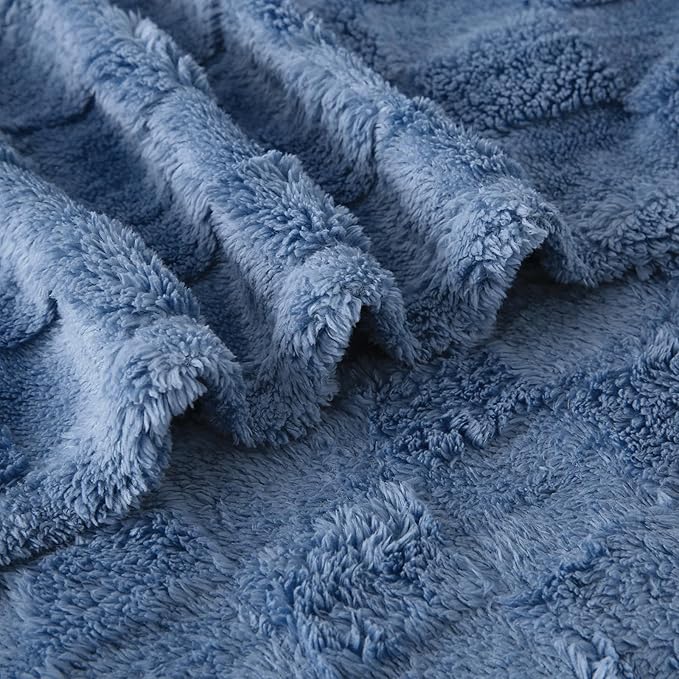 Dusty Blue Fleece Throw Blanket 50”×60” for Couch Sofa Bed,Super Soft Cozy Plush Microfiber Flannel Blanket with 3D Checkered Design Lightweight for Adults,Woman,Girls