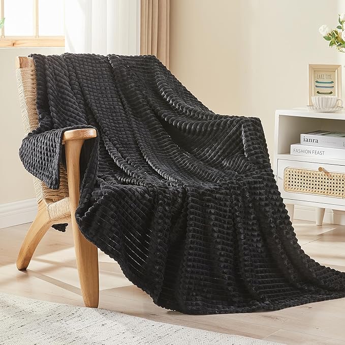 EMME Fleece Blanket, 3D Jacquard Throw Blanket for Couch and Bed, Soft Cozy and Fluffy Blankets Lightweight Luxury Flannel with Geometric Grid Design (Black, 80" x 90")