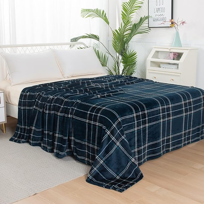 Elegant Comfort Luxury Velvety Feel Blanket, All-Season Lightweight Blanket, Ultra Plush, Soft, Cozy-Fuzzy Flannel Fleece for Couch, Sofa, Bed, Travel, Plaid Design, King/California King, Navy