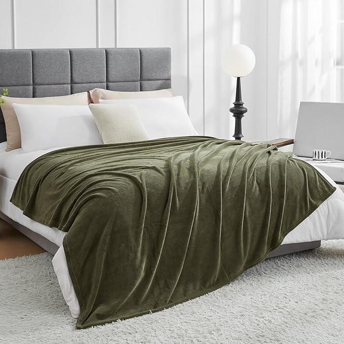 Hansleep Fleece Moss Green King Blanket, Super Soft Flannel Fuzzy Plush Cozy Blanket for All Seasons, Moss Green, King 90x108 Inches